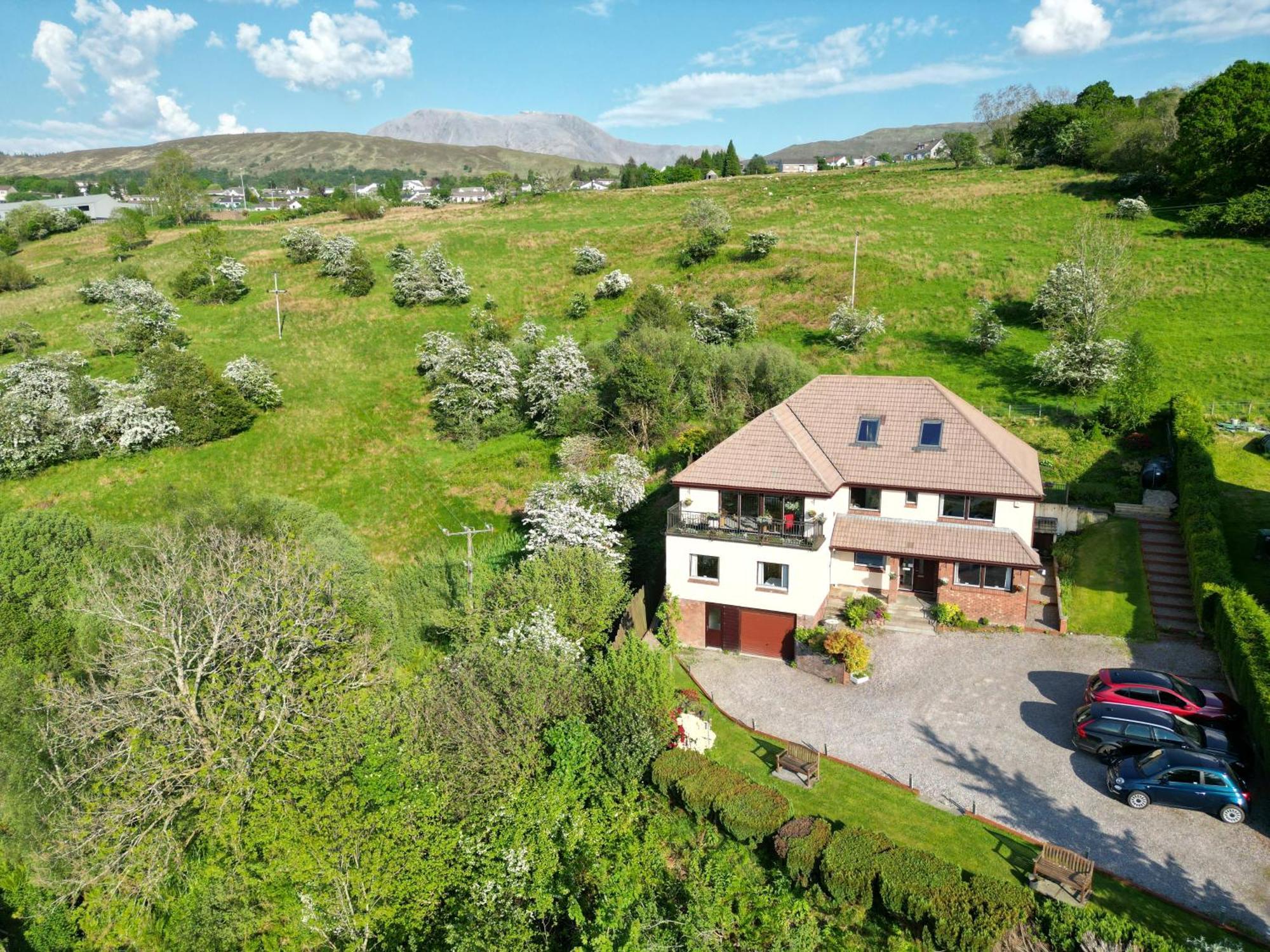 Balcarres Self Catering Appartement Fort William Buitenkant foto
